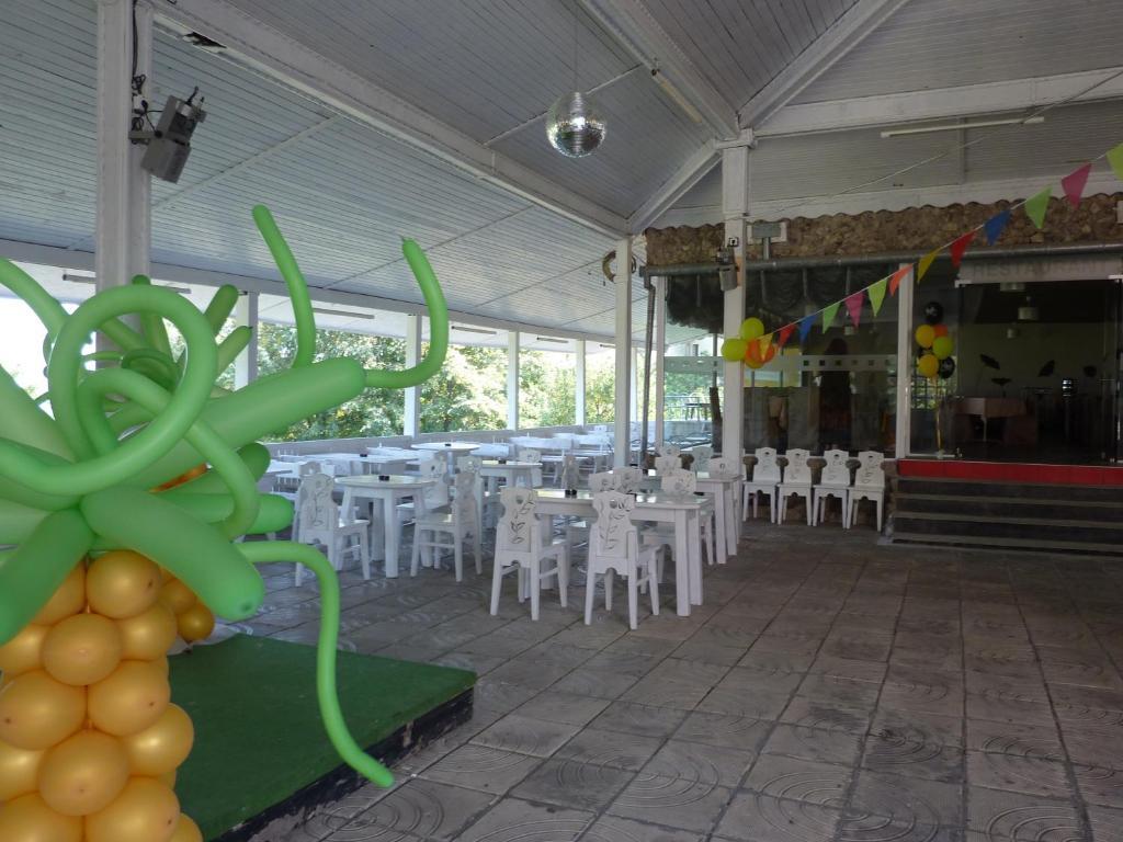 Hotel Zarya โกลเดน แซนส์ ภายนอก รูปภาพ