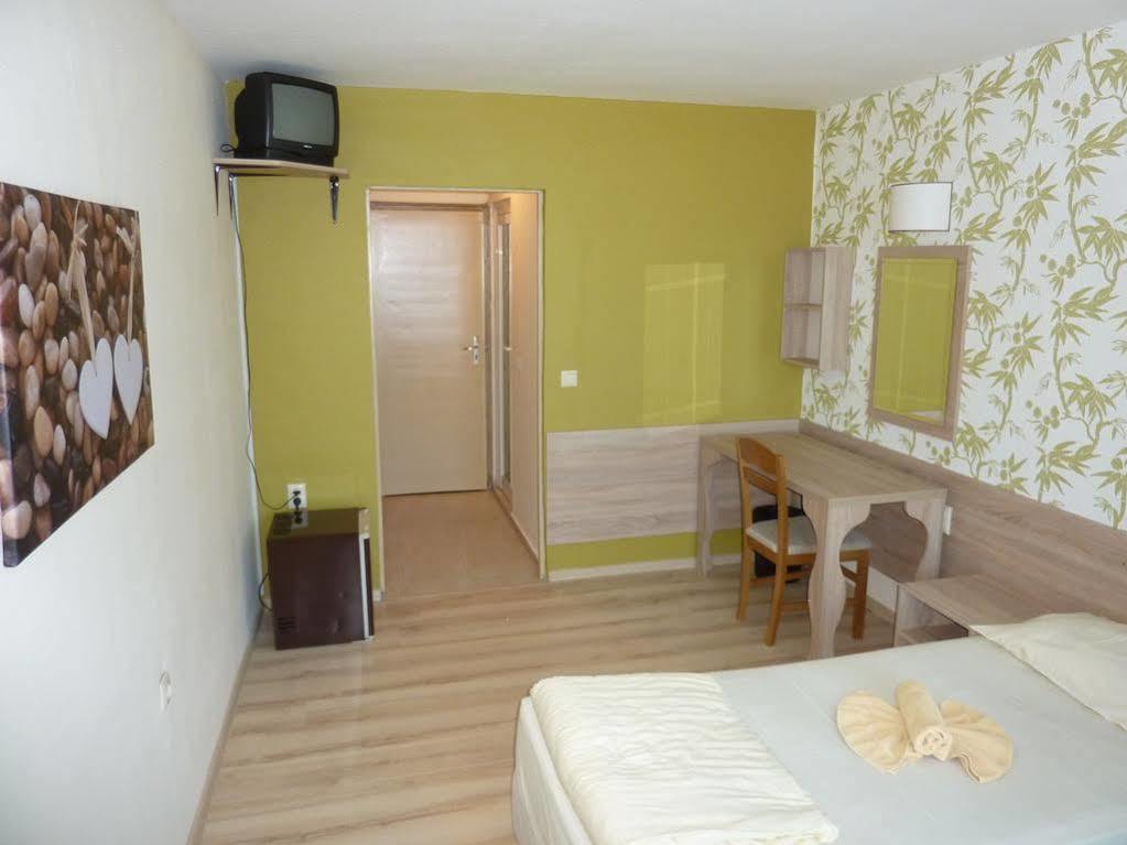 Hotel Zarya โกลเดน แซนส์ ภายนอก รูปภาพ