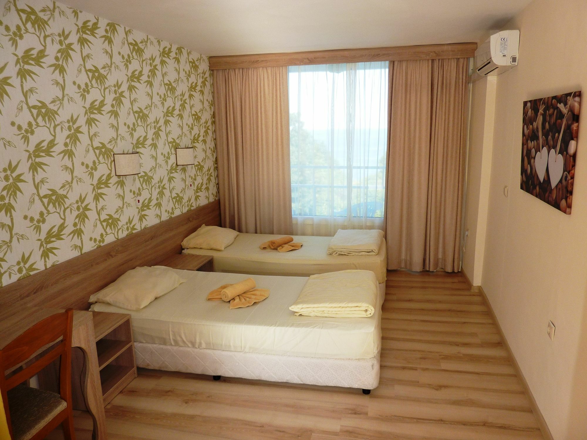 Hotel Zarya โกลเดน แซนส์ ภายนอก รูปภาพ
