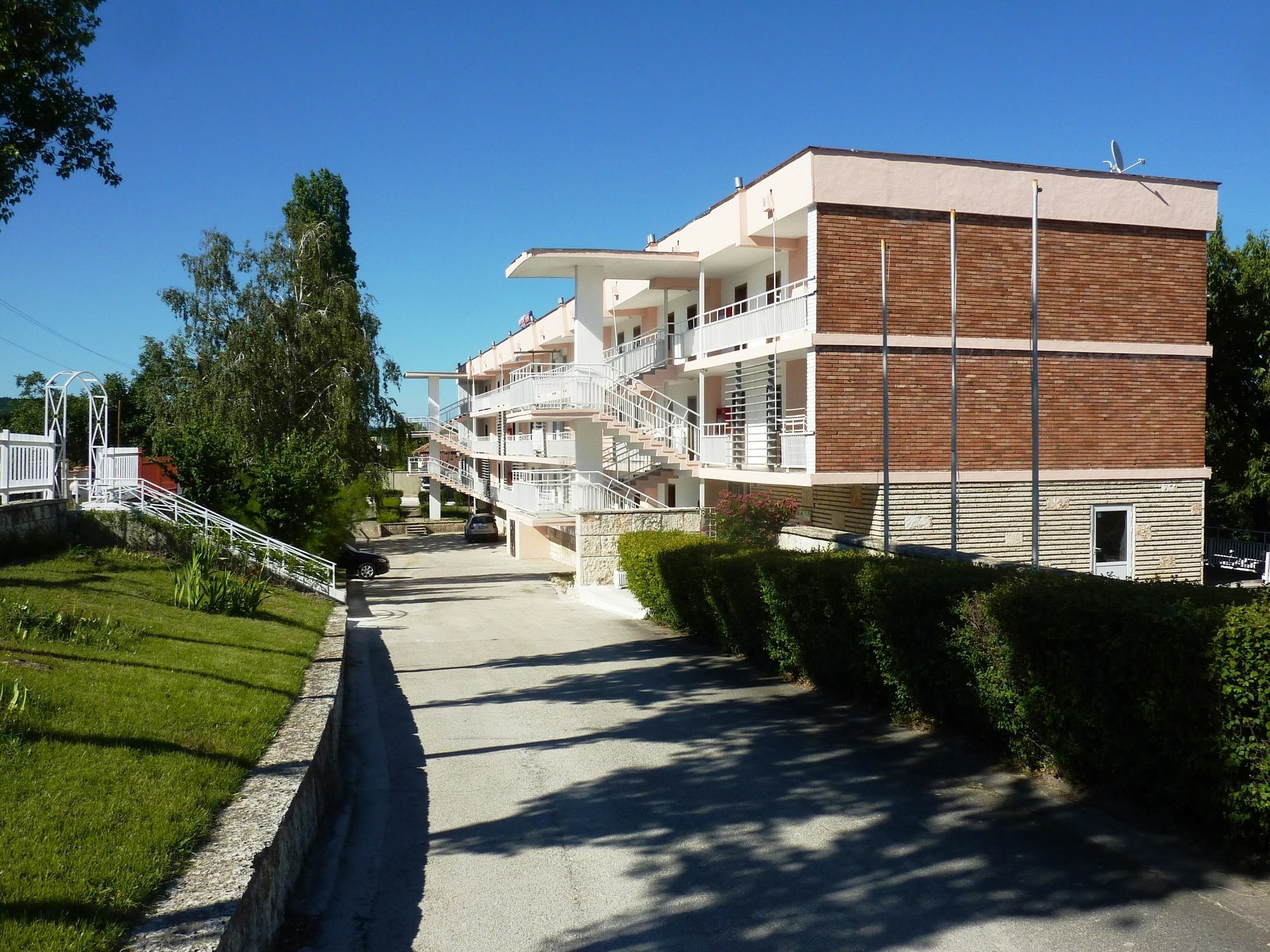 Hotel Zarya โกลเดน แซนส์ ภายนอก รูปภาพ